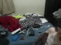 Amateur Live Sex of JohnnyComelatey