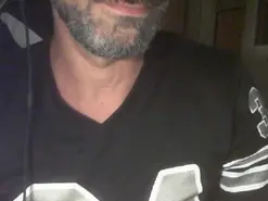 Amateur Sex Cam of maverik33