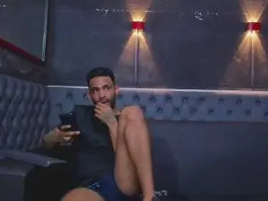 Cam4 Private Sex Chat of dominic_max1