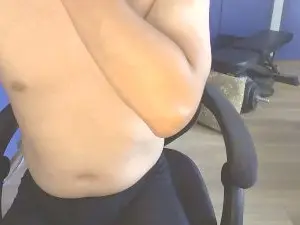 Cam4 Adult Video Chat of crosesexy2