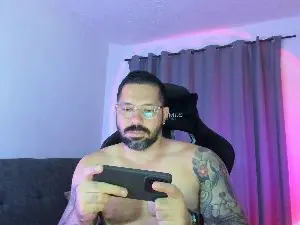 Cam4 Watch Live Sex Cams of TheMagicFoxxx