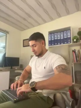 Cam4 Watch Live Sex Cams of dimitri_coleman