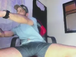 Cam4 Live Sex of Bladebigcock02