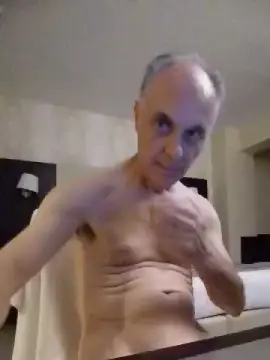 Cam4 Free Live Porn of RicRicc