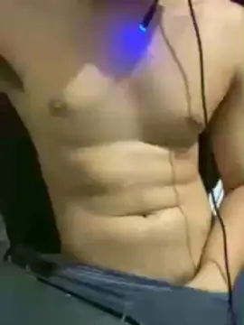 Cam4 Sex Cam of Antonieeez