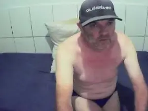 Cam4 Sex Cam of cesarpierdonaa1