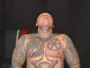 Cam4 Live Porn of devilwithtats