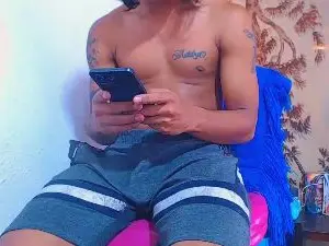 Cam4 Free Porn Cam of Theniga