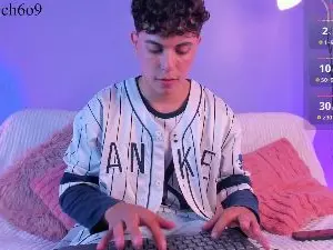 Cam4 Live Porn of luch6o9