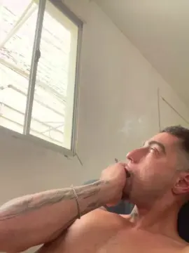 Cam4 Live Porn of Guimooca