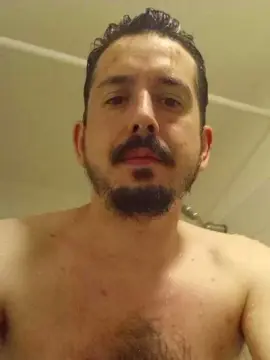 Cam4 Live Sex of GutsXbsk