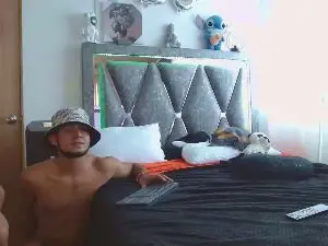 Cam4 Free Porn Cam of Elchino22xxl