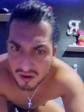 Cam4 Adult Webcam of Isain3