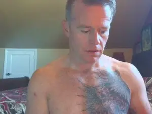 Cam4 Live Porn of DILFiGuess1