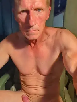 Cam4 Watch Live Sex Cams of davedonny45