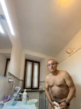 Cam4 Live Porn of Milk1958