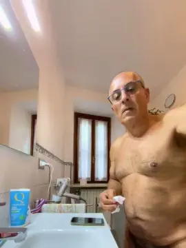 Cam4 Watch Live Sex Cams of Milk1958