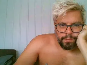 Cam4 Live Sex of dieyfer