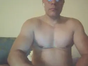 Cam4 Free Live Porn of loco2