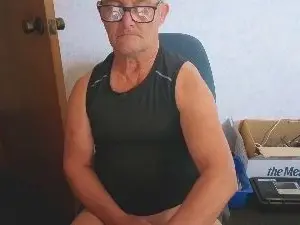 Cam4 Live Porn of bigballnz