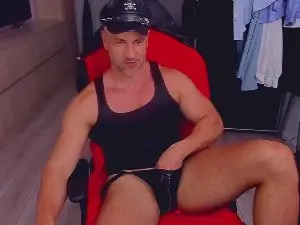Cam4 Free Live Porn of MarisMuscle