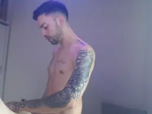 Cam4 Live Porn of Alexxxzimmer