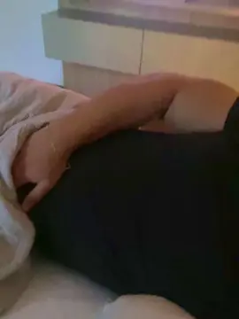 Cam4 Sex Cam of gustavao23