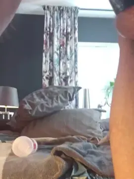 Cam4 Sex Chat of hairy64daddy
