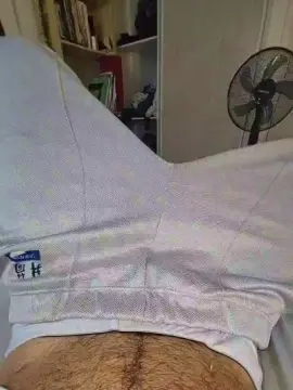 Cam4 Live Porn of frenchyhothairy