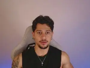 Cam4 Adult Video Chat of dom_santiago31