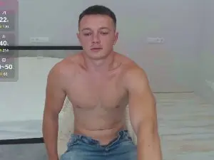 Cam4 Live Sex of Emilio_HugeDick