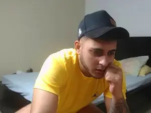 Cam4 Free Live Porn of xxxxHotxoxo