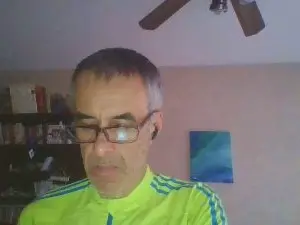 Cam4 Free Live Porn of hugobaires69