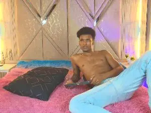 Cam4 Free Live Porn of Exotic_boysxx