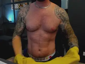 Cam4 Live Sex Cam of AronGrant