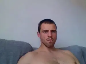 Cam4 Sex Chat of Kerzo2900