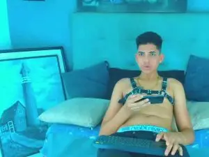 Cam4 Live Porn of Lukas_Caballero