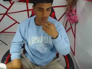 Cam4 Nude Webcam of Oliver_Parker