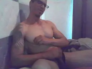 Cam4 Free Live Porn of Gdlboyfun