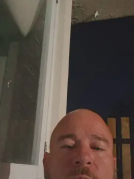 Cam4 Live Sex Cam of chicosexxy77