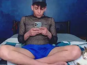 Cam4 Live Sex of ValerioLatin19