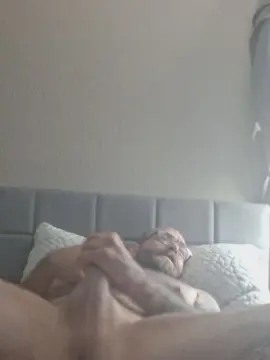 Cam4 Free Live Porn of daddybabygirl06