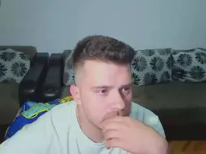 Cam4 Live Porn of johnnylove22