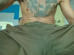 Cam4 Live Sex of bigcentauro233