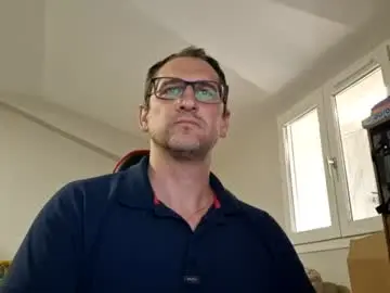 Chaturbate Free Live Porn of loic31_31