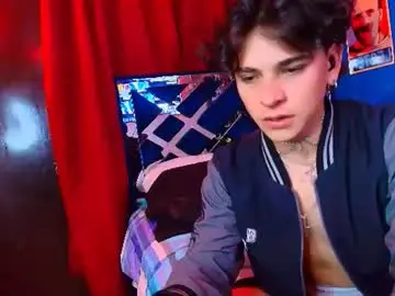 Chaturbate Live Sex Cam of luke_howland