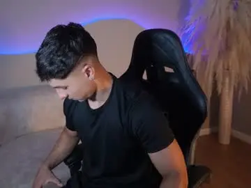 Chaturbate Live Sex Cam of noah_clarkk