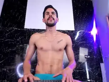 Chaturbate Live Sex Cam of leo_vesper