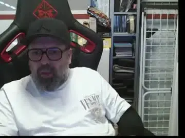 Chaturbate Sex Chat of womenizzeer