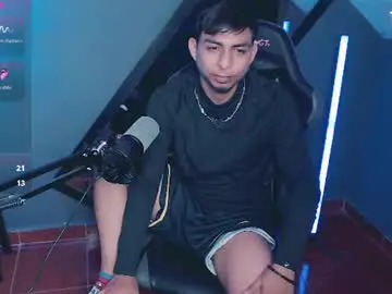 Chaturbate Free Live Porn of mralpha_latino